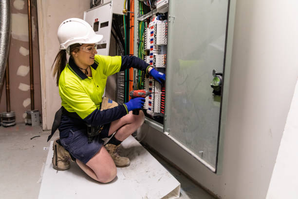 Best Electrician Near Me  in Toluca, IL